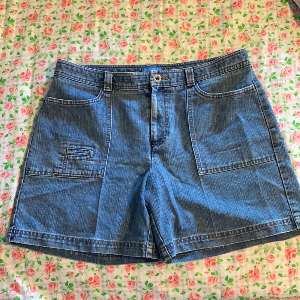 Vintage 80s Dockers shorts!